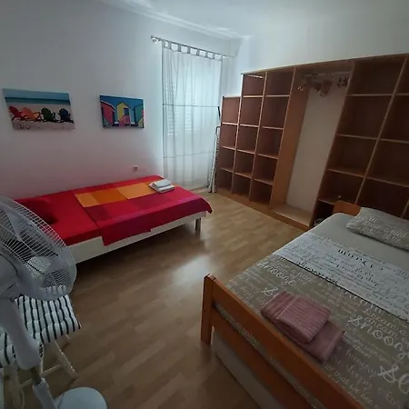Charlie Brac Apartmán